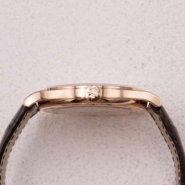 Patek Philippe Calatrava 5296R-010